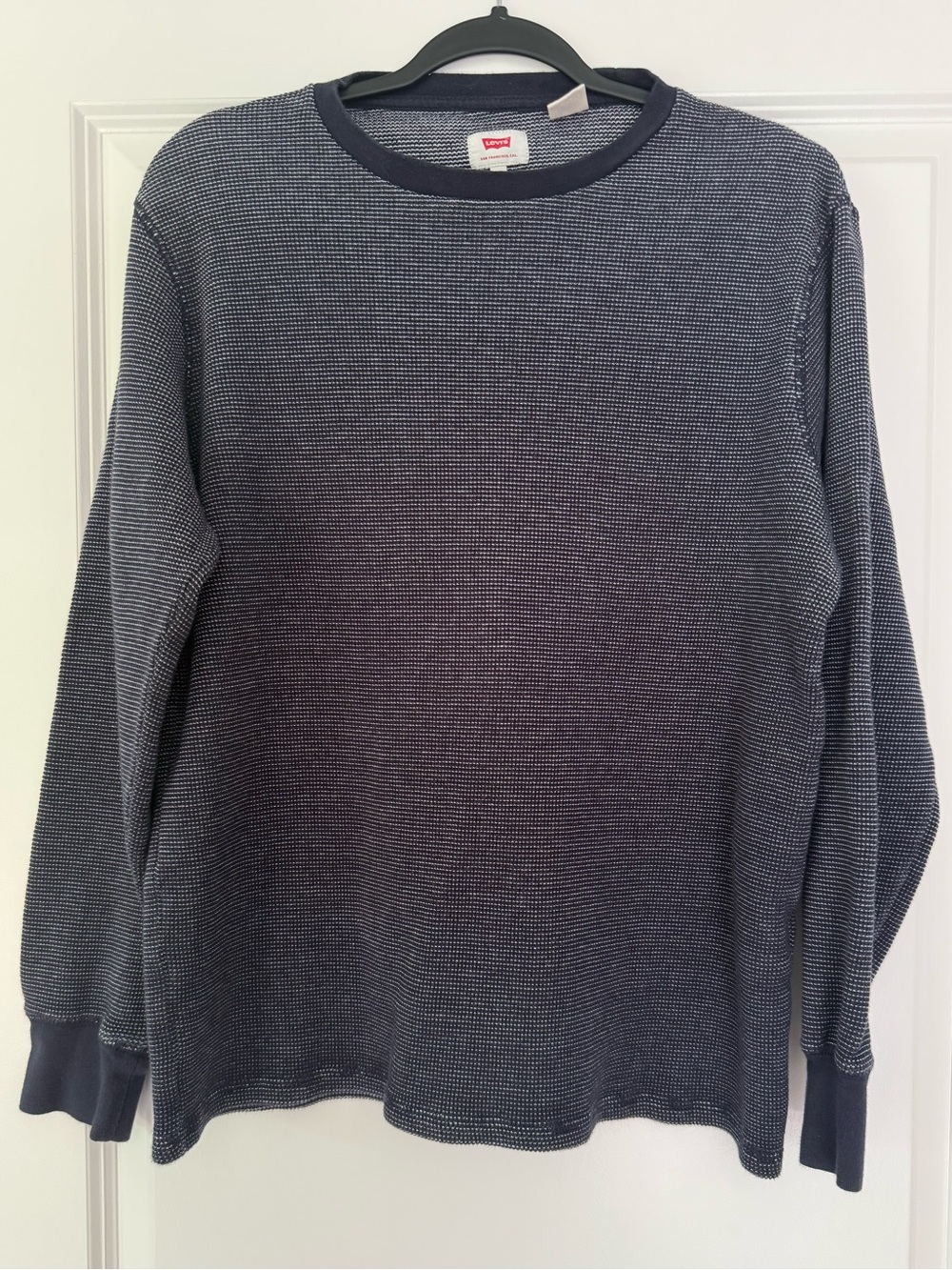Levi's Men's Navy and White Crewneck Houndstooth Sweater